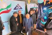 بازدید دكتر دژپسند از غرفه یكپارچه اطلاع رسانی و فرهنگی مجموعه وزارت اقتصاد در مسیر راهپیمائی یوم الله ۲۲ بهمن